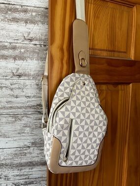 Beige Geometric Crossbody Sling Bag - Women